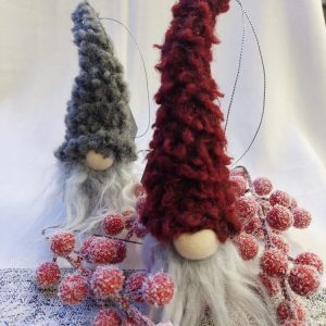 pieni turkislakkitonttu