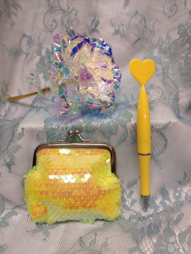 Sydänystävälle -tarjouspaketti: Kimalleruusu + Paljettikukkaro + Sydän-kimallekynä, eri väreissä - Image 22