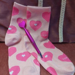 Yhden koon joustavat kauniit sukat + Sydän-mustekuulakärkikynä