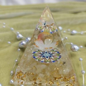 Orgoniittipyramidi, keskikoko