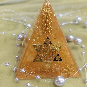 Orgoniittipyramidi, keskikoko