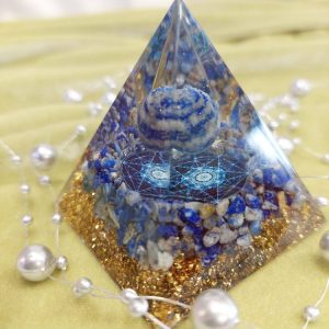 Orgoniittipyramidi, keskikoko