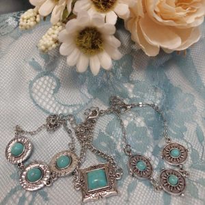 Turkoosi säädettävä rannekoru