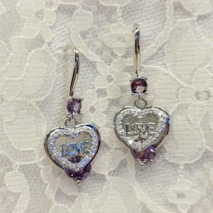 Korvakorut. Love, lilat