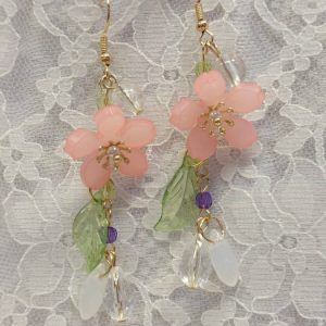 Korvakorut, Kevätkukkaset