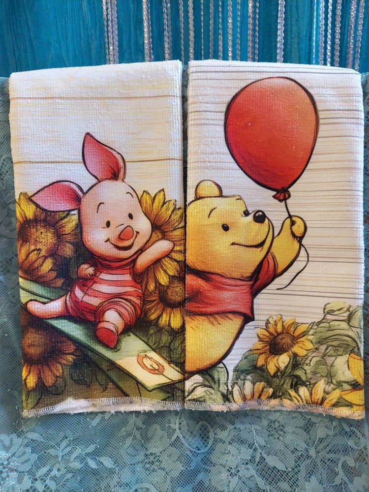 Kauniit, laadukkaat Käsi-, keittiöpyyheet, Nasu ja Nalle Puh, 2 kpl