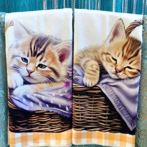 Laadukkaat, kauniit Käsi- ja keittiöpyyhkeet, Kissanpentu korissa, 2 kpl