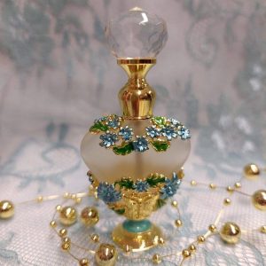 Itämainen koristeltu parfyymipullo/ matkapullo