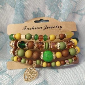 Upea Bohemian rannekorusetti