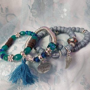 Upea Bohemian rannekorusetti