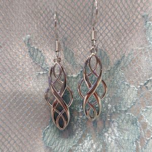 Kalevalatyyliset Korvakorut