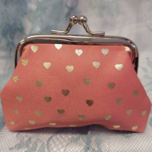 Kaunis kolikkokukkaro, kiiltävät Sydämet