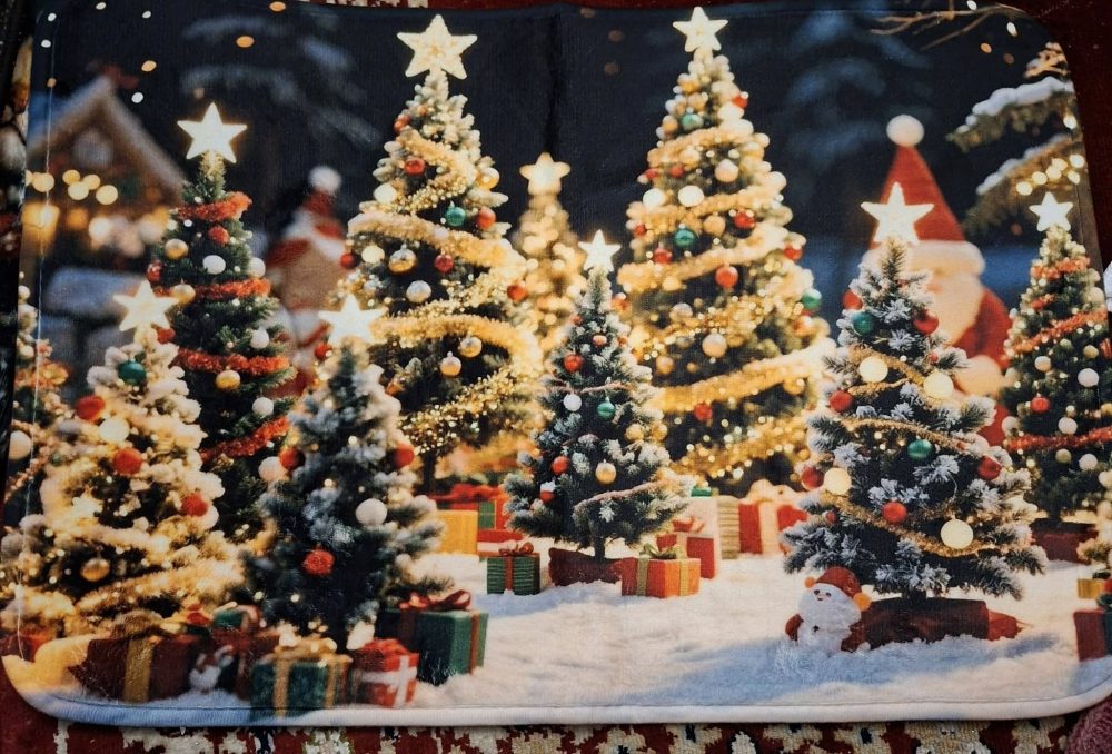 Jouluinen Pehmo-kynnysmatto jarrupohjalla, Satumetsä