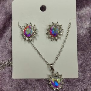 Upea Korusetti: Kaulakoru ja Korvakorut, monivärinen kristalli Hopeatähdessä
