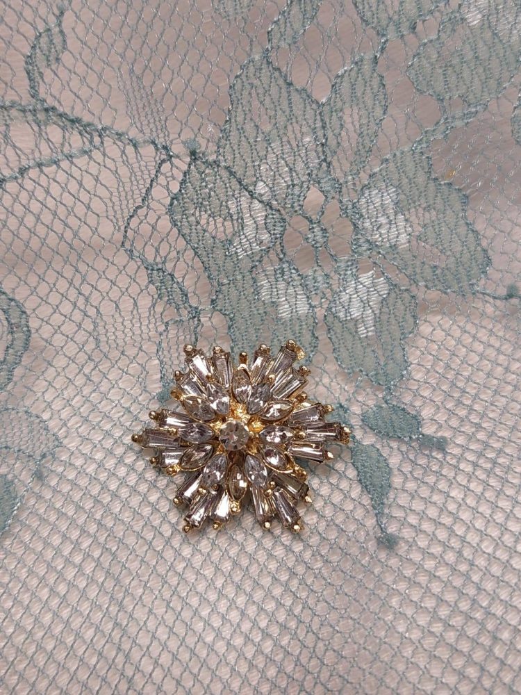 Söpö Rintakoru, Tähtikukkanen