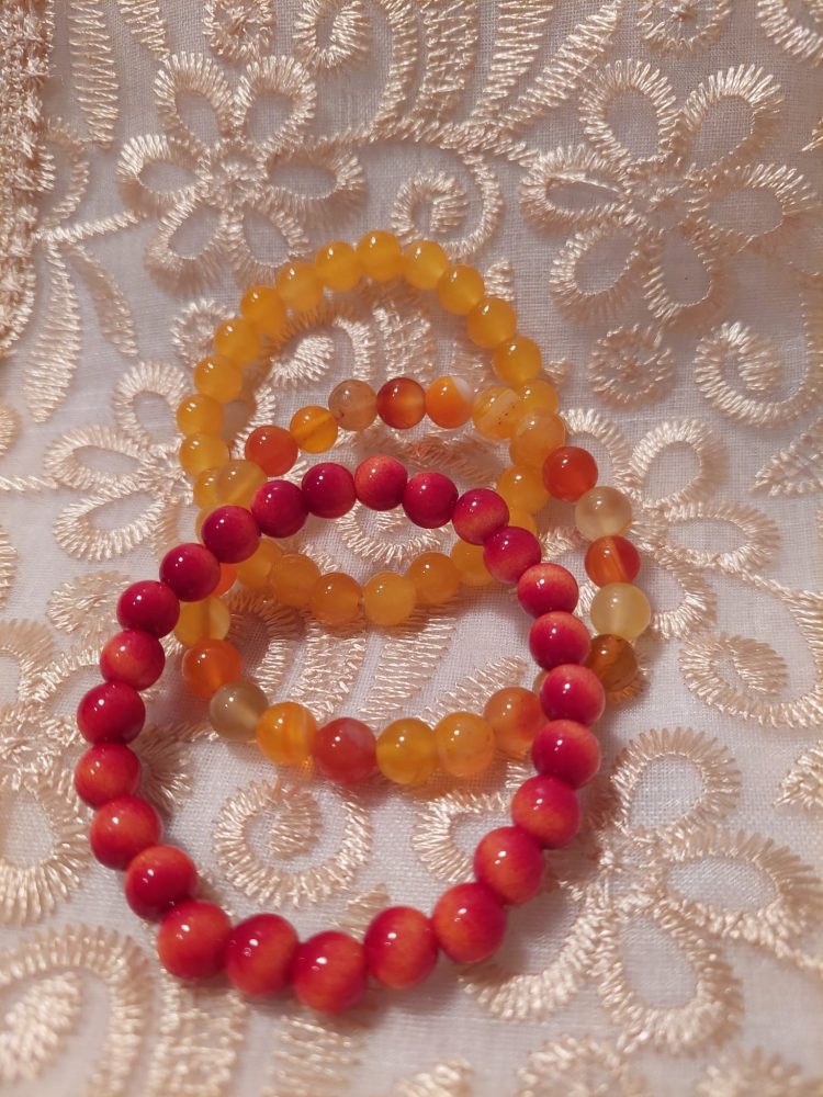 Hoitavat Kivirannekorut, 3 kpl, Aurinkoista kivienergiaa -tarjouspaketti - Image 10