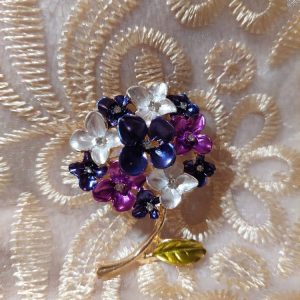 Kaunis Rintakoru, Lila-valkoiset Metsätähdet