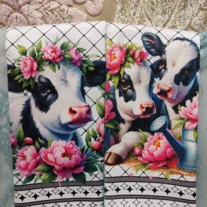 Kaunis, laadukas ja pehmeä Käsipyyhe, Lehmät kesälaitumella, 2 kpl