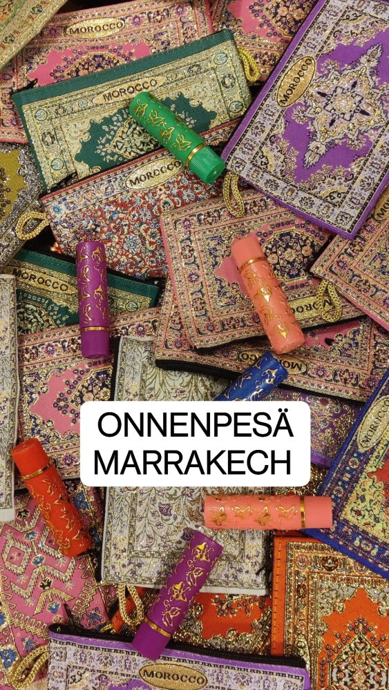 Marokon kuningattaren Mysteerikorusetti; Marokon pussukka ja 3 kpl näyttävää, kaunista Rintakorua - Image 3