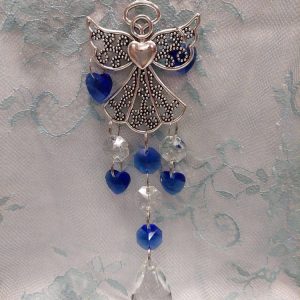 Feng Shui -Kristalliriipus -Enkeli Sydämellä