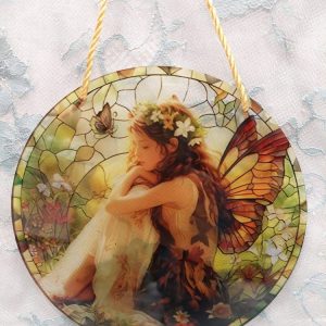 Kaunis Ikkunakoriste, Miettiväinen Keiju vihreällä nurmella, 20 cm