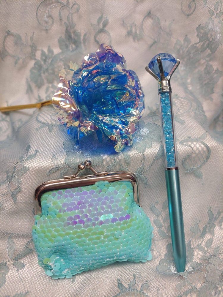 Sydänystävälle -tarjouspaketti: Kimalleruusu + Paljettikukkaro + Sydän-kimallekynä, eri väreissä - Image 13