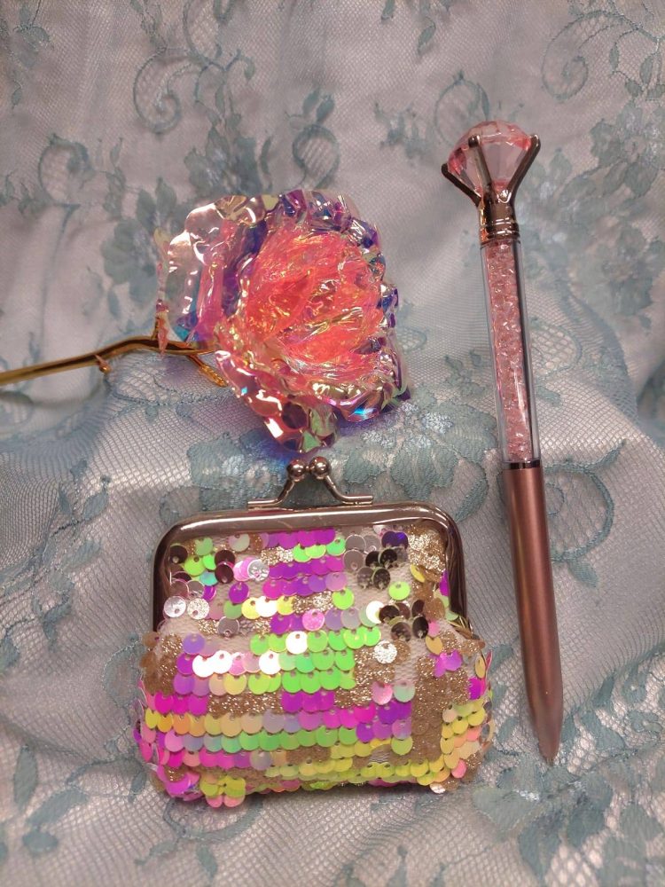 Sydänystävälle -tarjouspaketti: Kimalleruusu + Paljettikukkaro + Sydän-kimallekynä, eri väreissä - Image 7