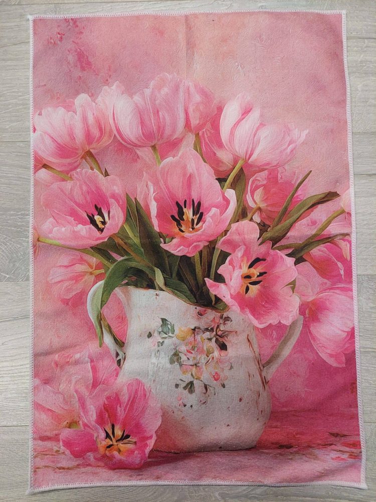 Kaunis ja pehmeä Vintage -Käsipyyhe, Tulppaanit maljakossa