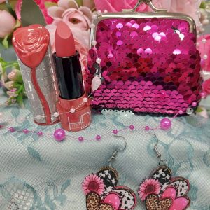 Timanttiystäväni -Tarjouspaketti: Paljettikukkaro + Marokon Ruusu-huulipuna + Sydänkorvakorut