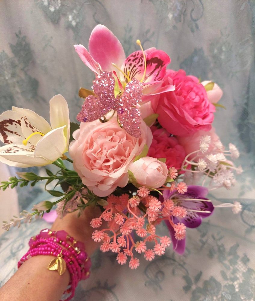 Kukkataiteilijan valmis Kestokukka-asetelma kaikilla ihanuuksilla, Vaaleanpunainen Unelma - Image 6