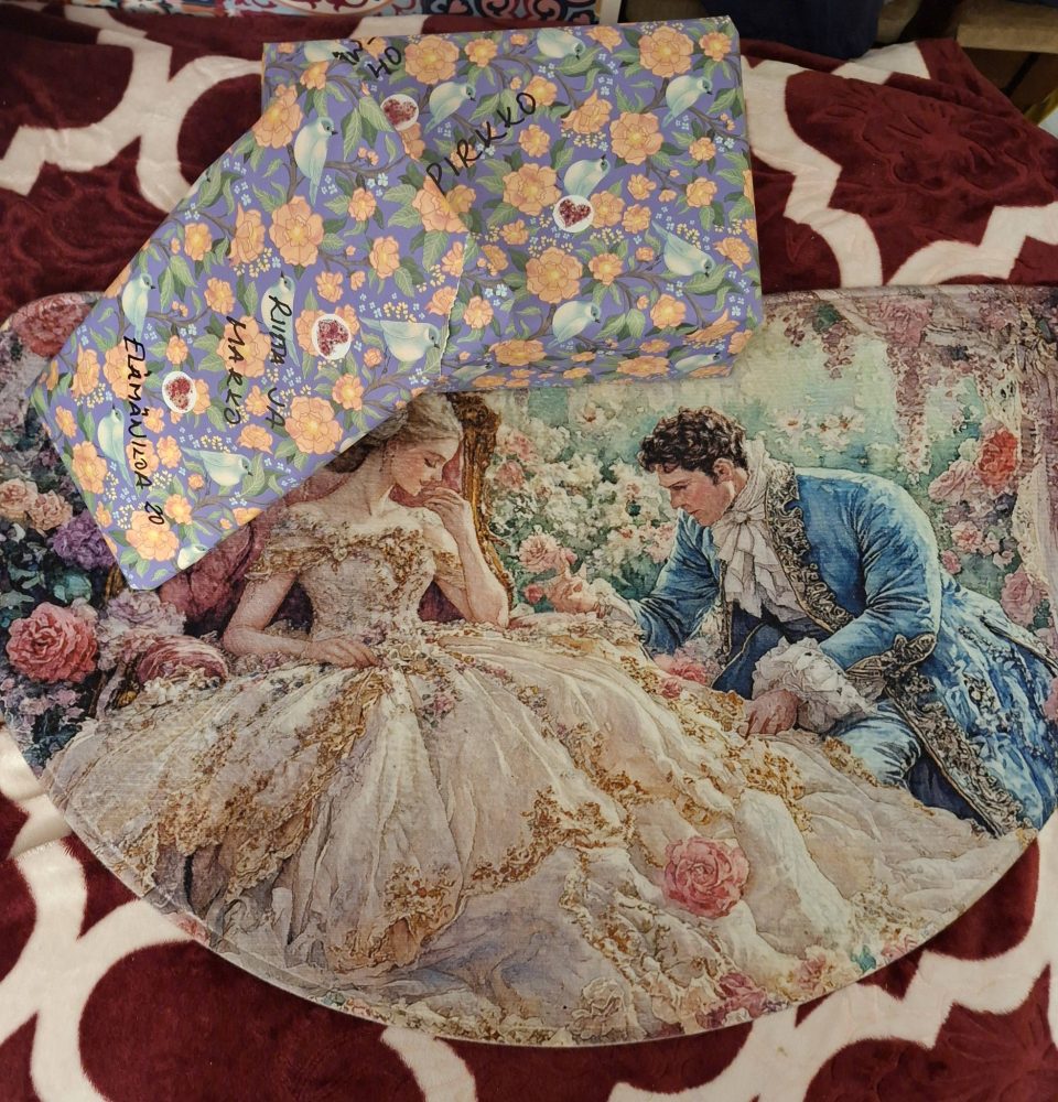 KEVÄTILOA -MYSTEERIPAKETTI - Image 13