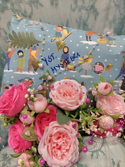 KEVÄTILOA -MYSTEERIPAKETTI - Image 2