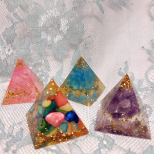 Pieni Orgoniittipyramidi, eri vaihtoehtoja