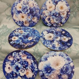 Kauniit Vanerialuset, Sinivalkoiset kukat, 4 kpl