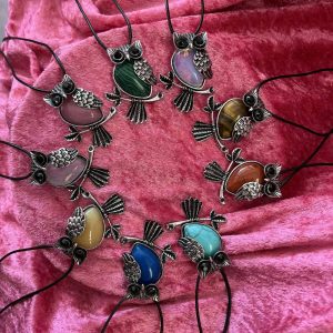 Kaunis hoitava Kivikoru, Viisas Pöllö, säädettävä nahkanyöri