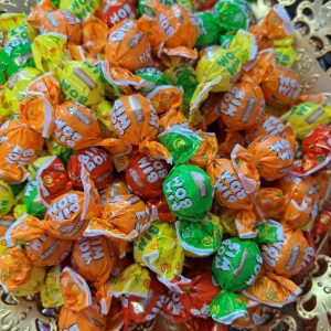 Suositut Bim Bom -Hedelmämakeiset, 100 g, Appelsiini, ananas, mansikka ja päärynä