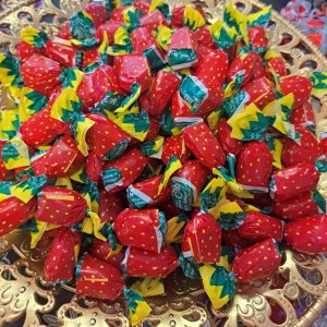 Kesäiset Mansikka-täytekaramellit, 100 g