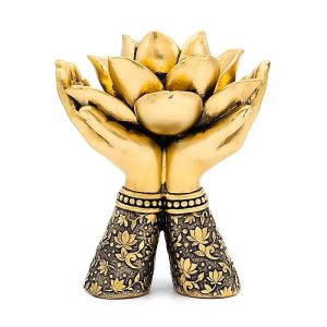 Upea Patsas, Kullanväriset koristeelliset kädet ja Lotus-tuikkulyhty