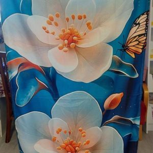 Iso, kaunis ja pehmeä Kylpypyyhe/ Rantapyyhe, Valkoiset kukkaset, 160 x 80 cm