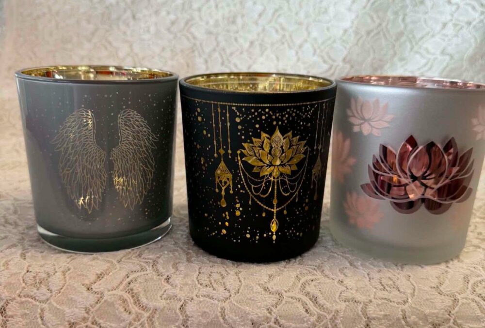 Mystinen Lotus -Tuikkulyhty, huurrettu lasi, metallinhohtoinen, 8 cm - Image 2