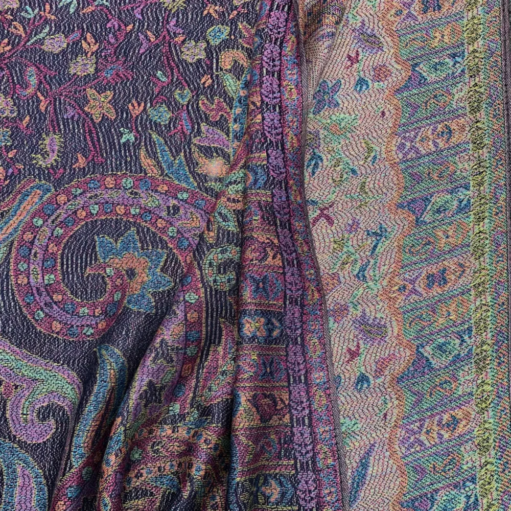 Marokon iso Pashmina-huivi, musta-lila, koristeet