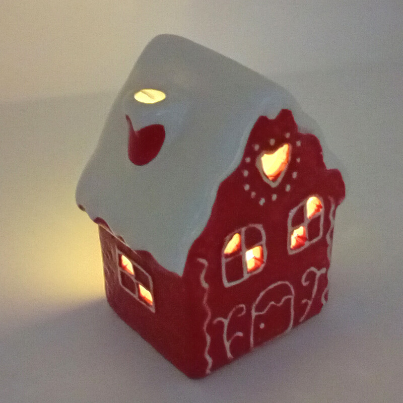 Keraaminen Luminen Sydän-tupa -tuikkualunen, 10 cm